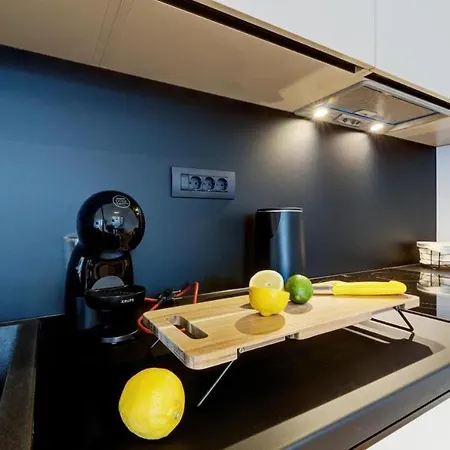 Mare Sano 2 Bedroom #9 With Pool 아파트